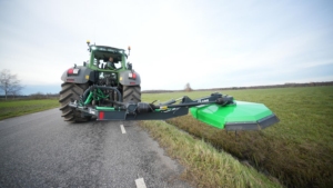 SAMI ketjumurskain CM-1700 Fendt 828 Vario -traktorissa
