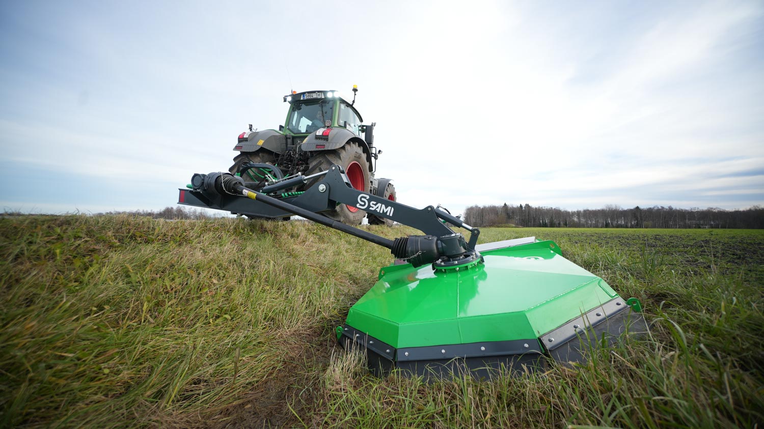 SAMI ketjumurskain CM-1700 Fendt 828 Vario -traktorissa