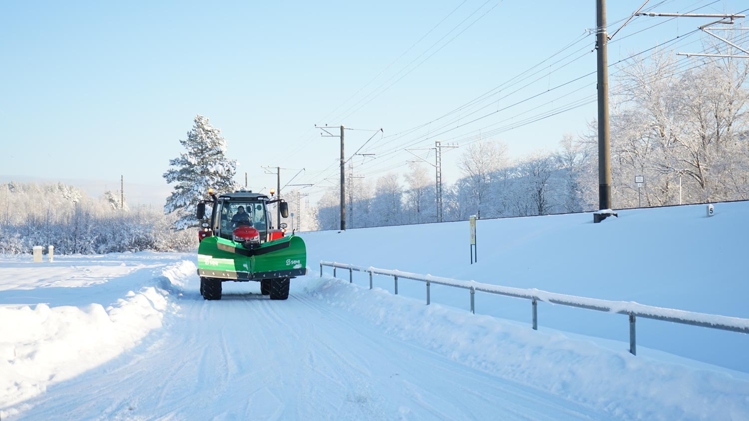 SAMI-VMA-3200-lumiaura-Massey-Ferguson-6R-2